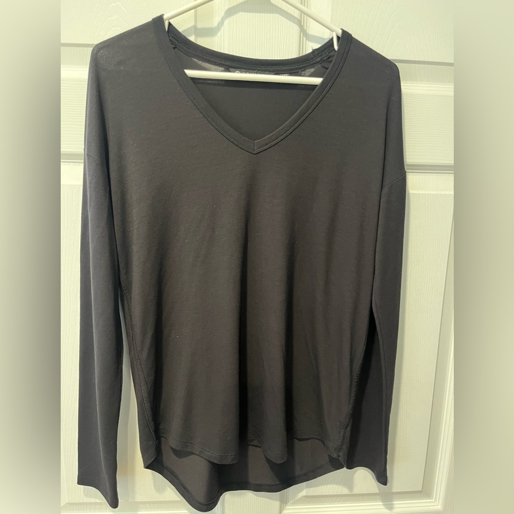 Athleta Black V-Neck Long Sleeve Blouse